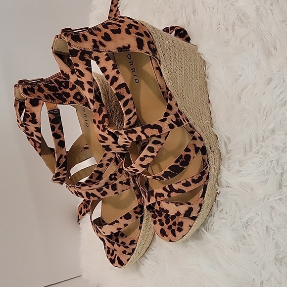 Torrid Leopard print laceup espadrille wedge women's size 11W - Picture 3 of 6